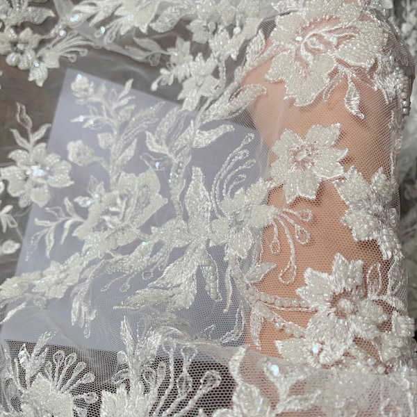 Tissu de dentelle de mariée perlé lourd haut de gamme, tissu de dentelle de mariage floral ivoire léger, vendre par verge