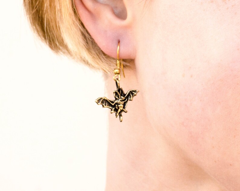 Bat bronze earrings Scary earrings Hellowen earrings Gift for hellowen Earrings bat metal Small bat earrings Bronze earrings Earrings Bronze