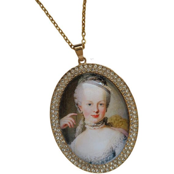 Chic Coquette Marie-antoinette Queen of France Necklace Retro