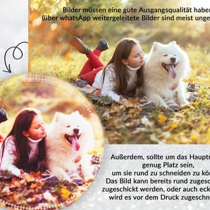 May include: A young person and a fluffy white dog are lying on a blanket in a field of autumn leaves. The dog has its tongue out. The image is circular with a stitched border. Text in German is also present.