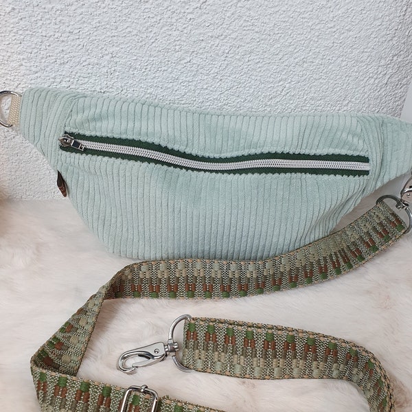 Hipbag LOTTA Cordstoff Bauchtasche Slingbag Crossbag Crossbodybag Damen Waistbag Bodybag skandi Boho mint