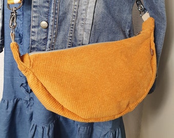 Halfmoonbag AMELIE Handtasche Umhängetasche Crossbag Crossbodybag Schultertasche Slingbag Cordstoff senfgelb trendy