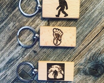 Woodburned Bigfoot Keychain, bigfoot gift, bigfoot lover, sasquatch, keyring, cryptid art, woodburned bigfoot, christmas, stocking stuffer
