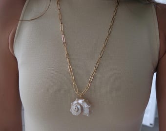 Long Conch Shell on 14k Gold-plated Link Necklace, Pearlescent Seashell Necklace, Large Shell Necklace