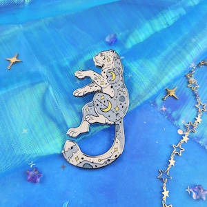 Moon Spirit | Collector Pin | Moon Cat | Mystical Creature | Constellation | Enamel Pin | Lapel Pin | Protector | Moon | ellyonart