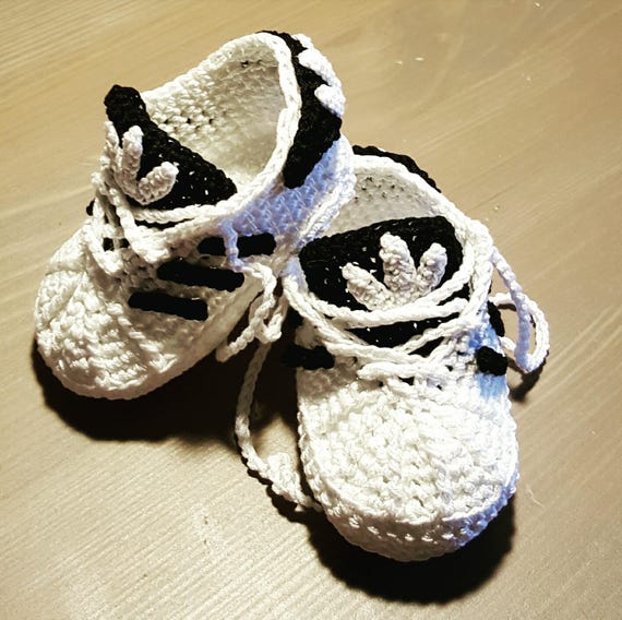 scarpine neonato uncinetto adidas