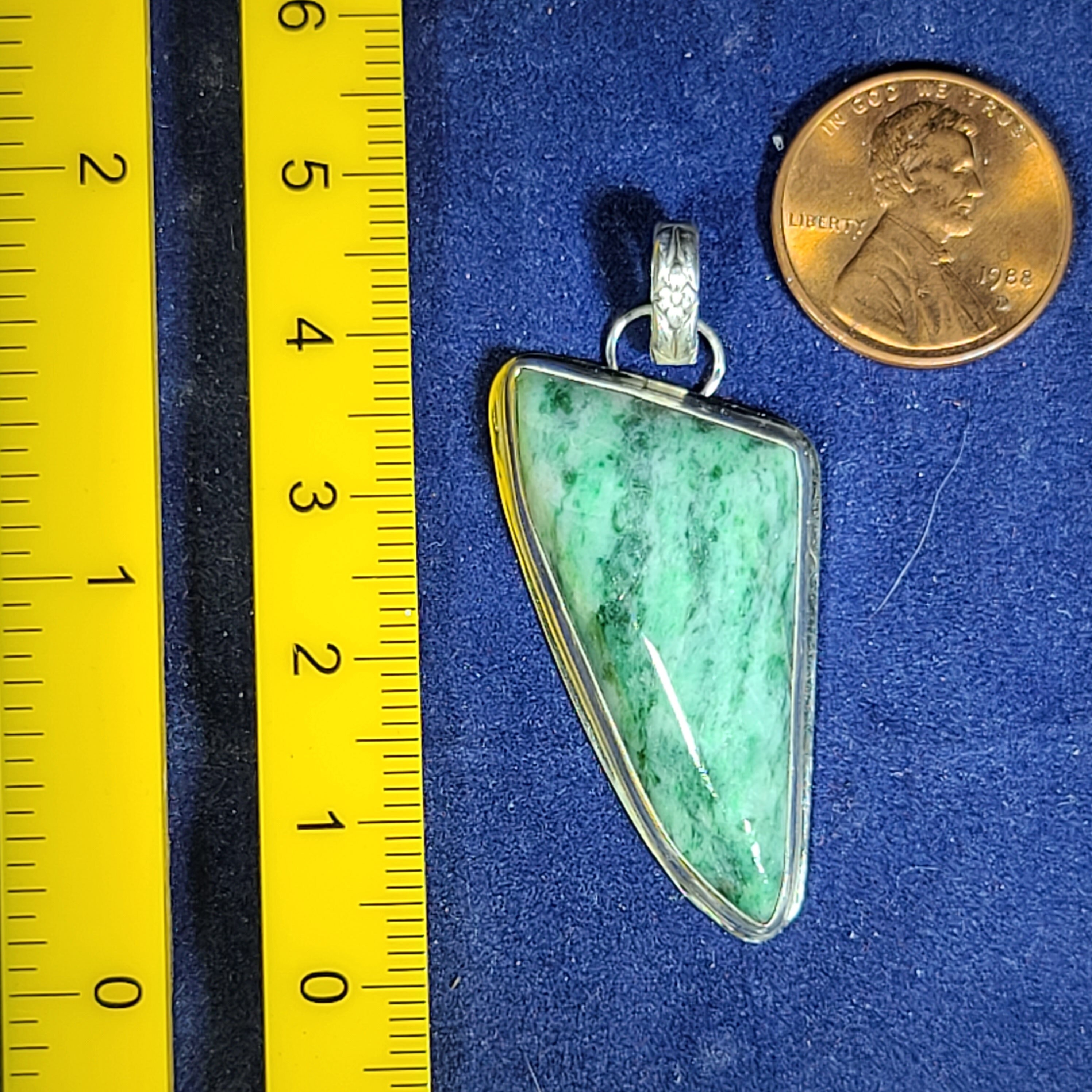 RARE Maw Sit Sit pendant set in silver AKA JadeAlbite
