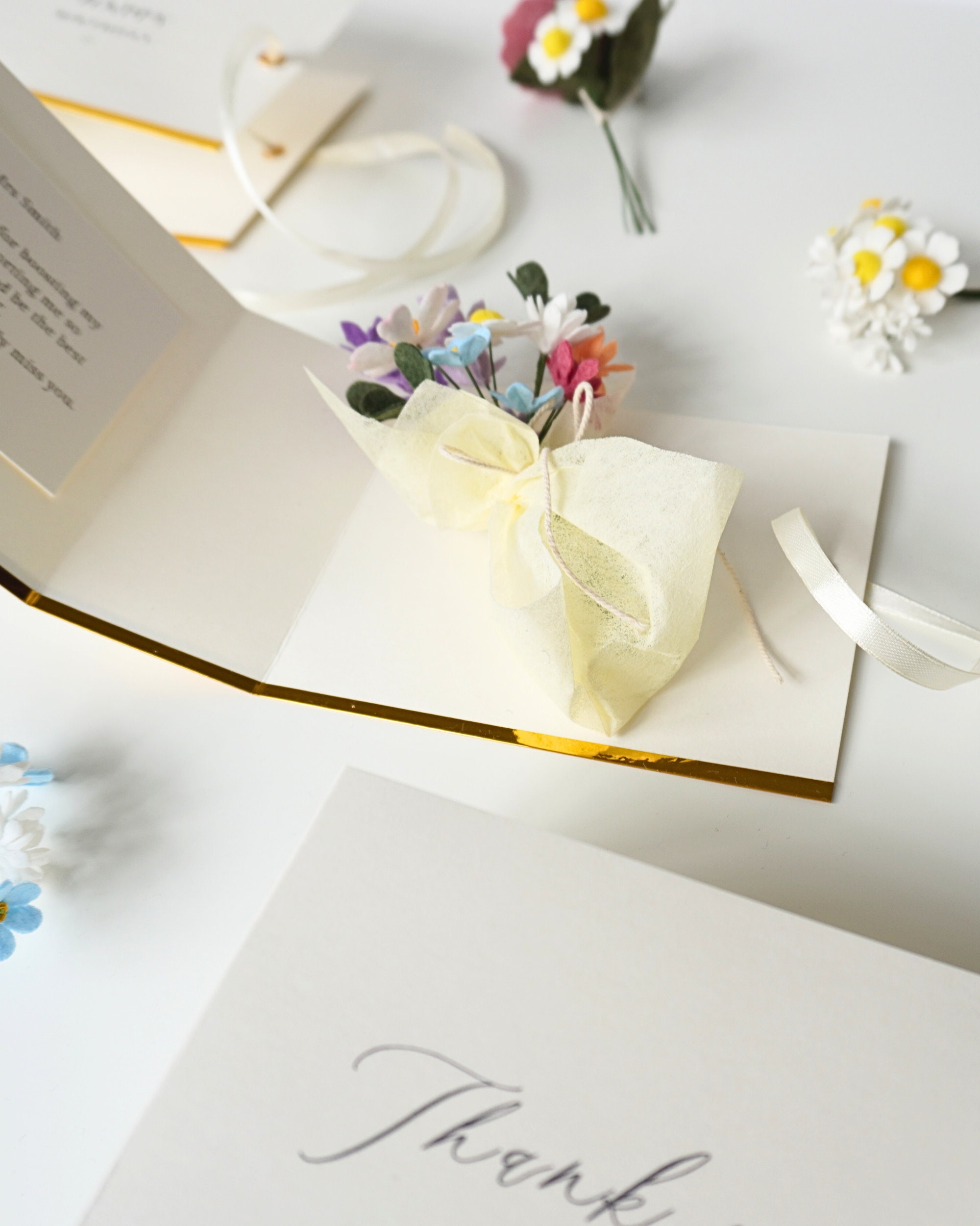 Felt Flower Mini Bouquet, Thank You Gift Set, Glass Vase & Card - Etsy