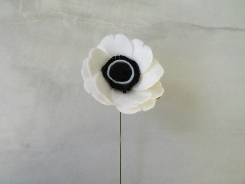 Wool blend felt anemone, Rustic bridal shower favors, 2nd anniversary gift for her, Artificial wedding flowers, Rustic home décor image 3