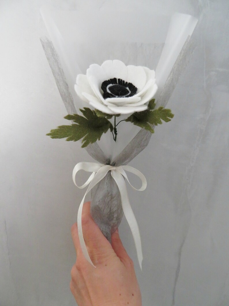 Wool blend felt anemone, Rustic bridal shower favors, 2nd anniversary gift for her, Artificial wedding flowers, Rustic home décor image 2