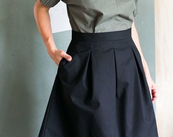 Sewing Pattern - Women - The Assembly Line - Three Pleat Skirt XS-L or XL-3XL