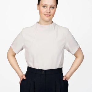 Sewing Pattern - Women - The Assembly Line - Funnel Neck Top XS-L or XL-3XL