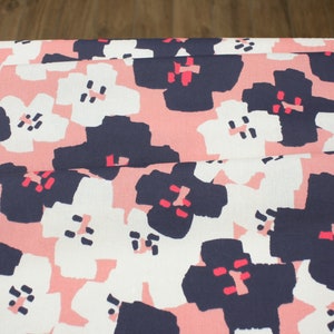 Coated fabric // Oilcloth // Large flowers image 3