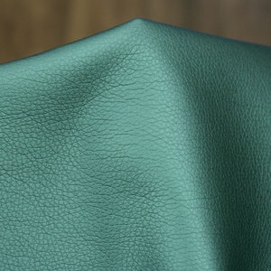 Imitation leather // Metallic // Petrol green image 1