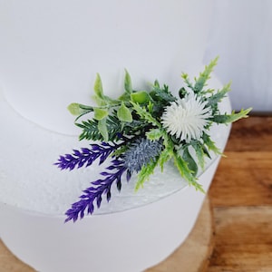 Flores de pastel de cardo y brezo escocés artificiales