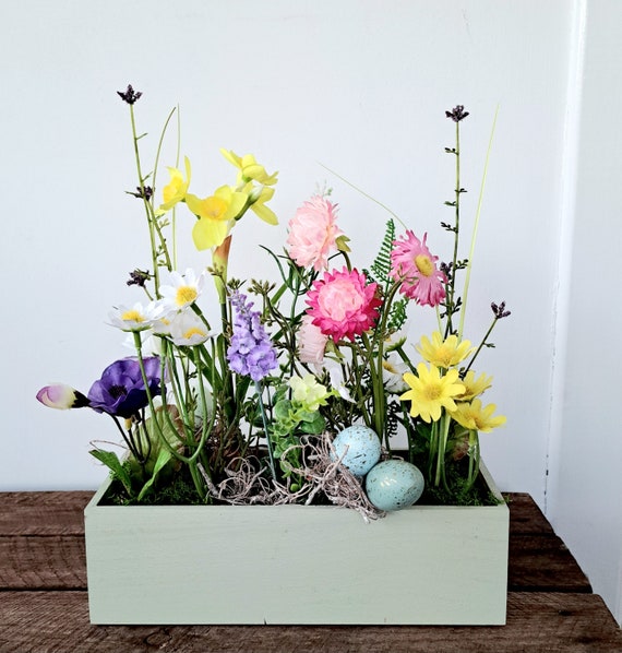 Easter Flower Box Arrangement Easter Flower Box Arrangement