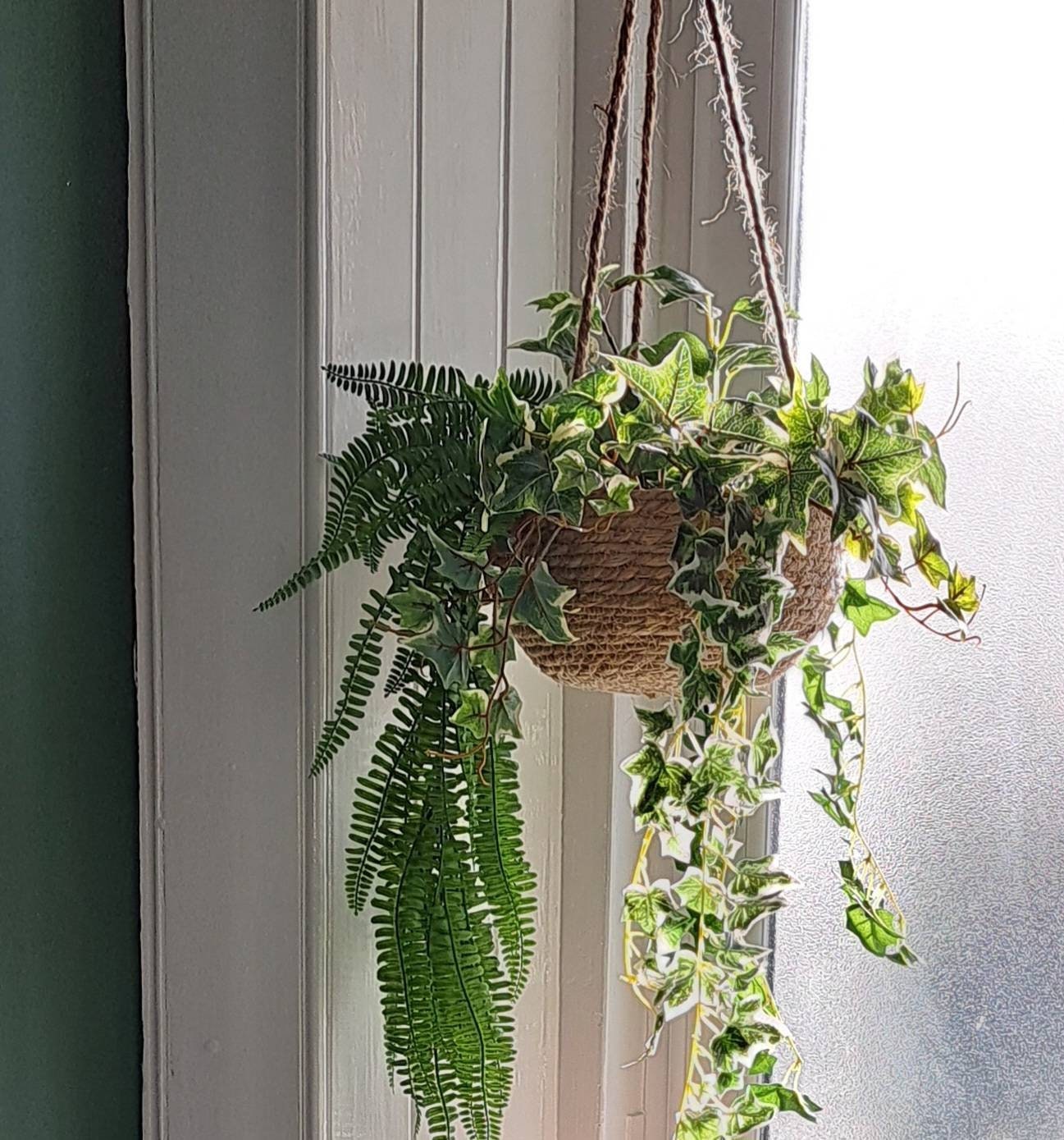Lift schokkend Kleren Hanging Natural Basket With Faux Plants - Etsy