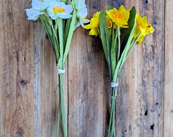 Bunch of faux Spring  Daffodils