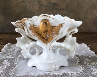 Antique bride vase, French antique church vase, Vase de mariée, Old Paris flowers vase, wedding vase, Antique France floral arrangement