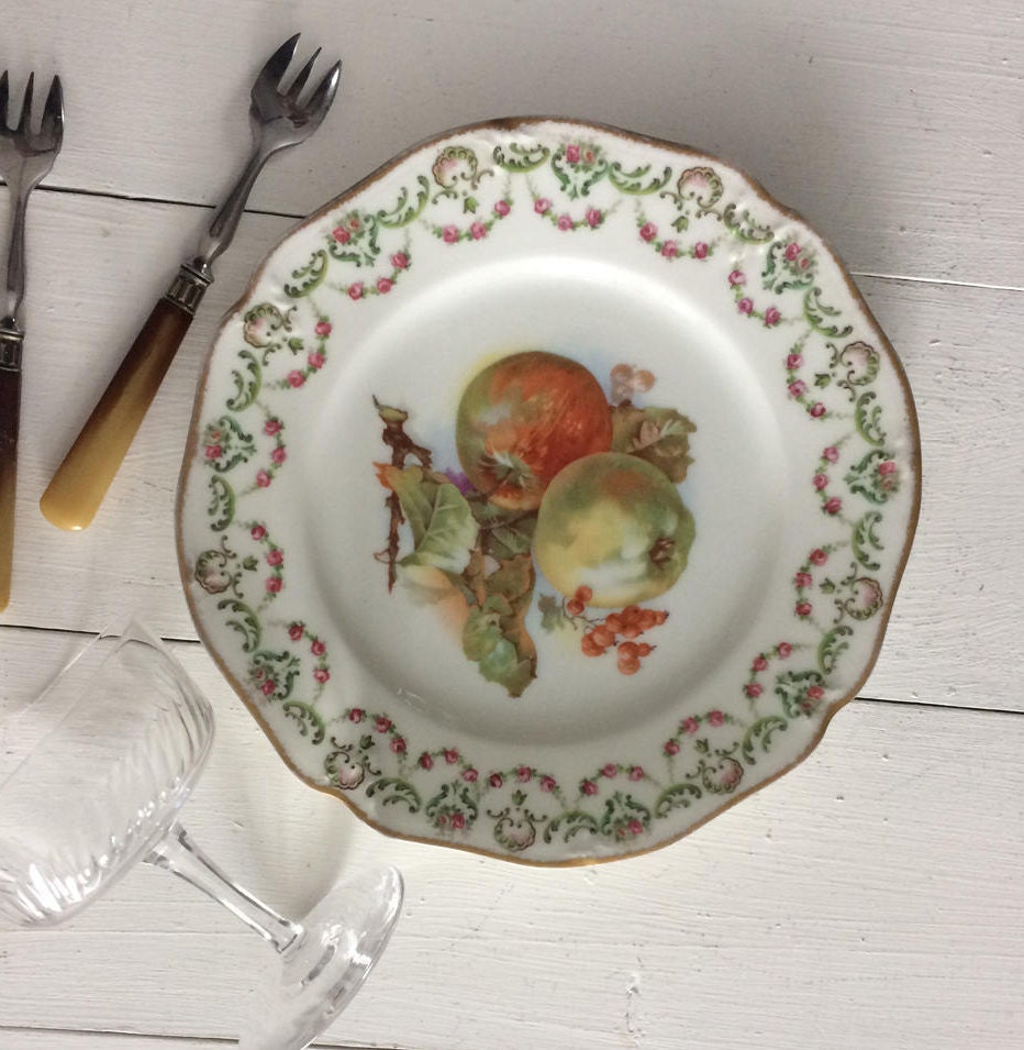 Assiette Ancienne Porcelaine Limoges France Decor Pomme Groseille Transfert Peinture Main