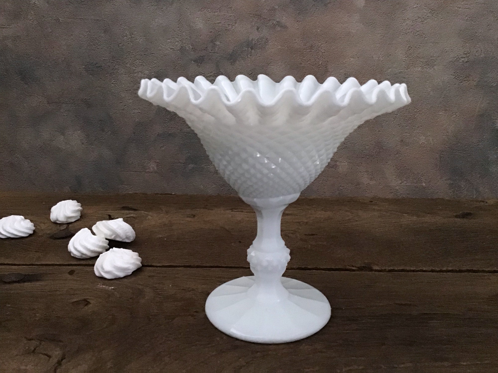 Coupe en Verre Moulé, Compotier Vintage, Bonbonnière Verre, Coupe Vintage Blanc, Milk Glass, Opaline