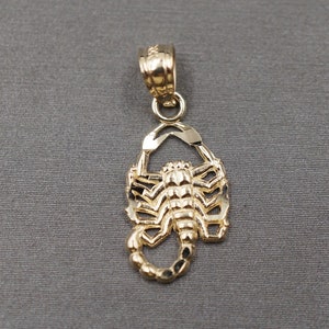 10K Solid Yellow Gold 0.75" Small Diamond Cut Scorpion Charm Pendant.