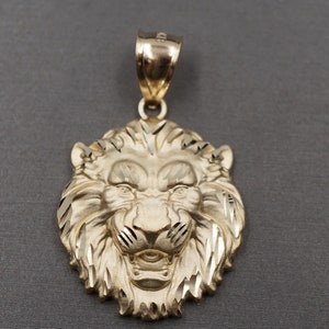 10K Solid Yellow Gold Diamond Cut 1.3&quot; Lion Head Charm Pendant. Men Women Children