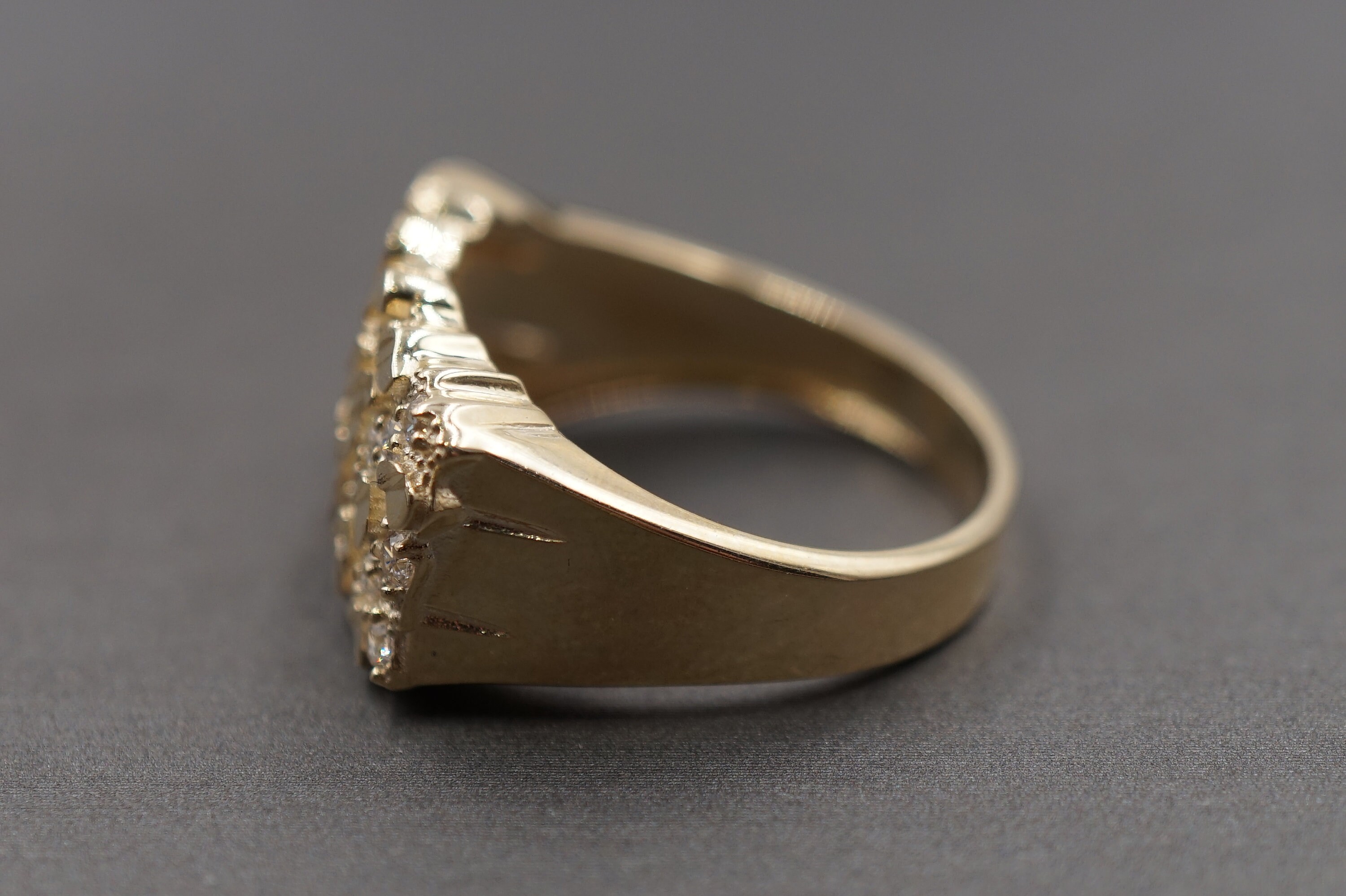 Bague Chevalière Pépite La Cène En Or Massif 10 Carats – Or Jaune, Taille 11, Style Signet