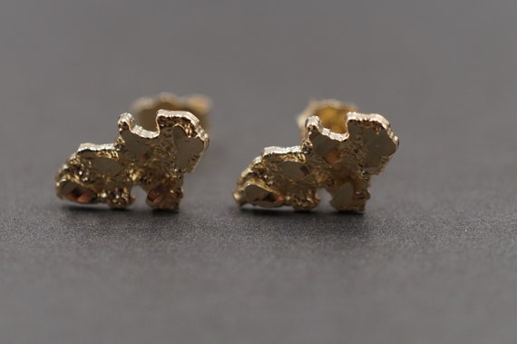 10K Solid Yellow Gold Diamond Cut Golden Nugget Stud Earring. 3 Sizes