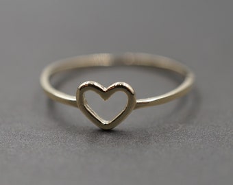 10K Solid Yellow Gold 5.5MM Dainty Plain Open Heart Band Ring.