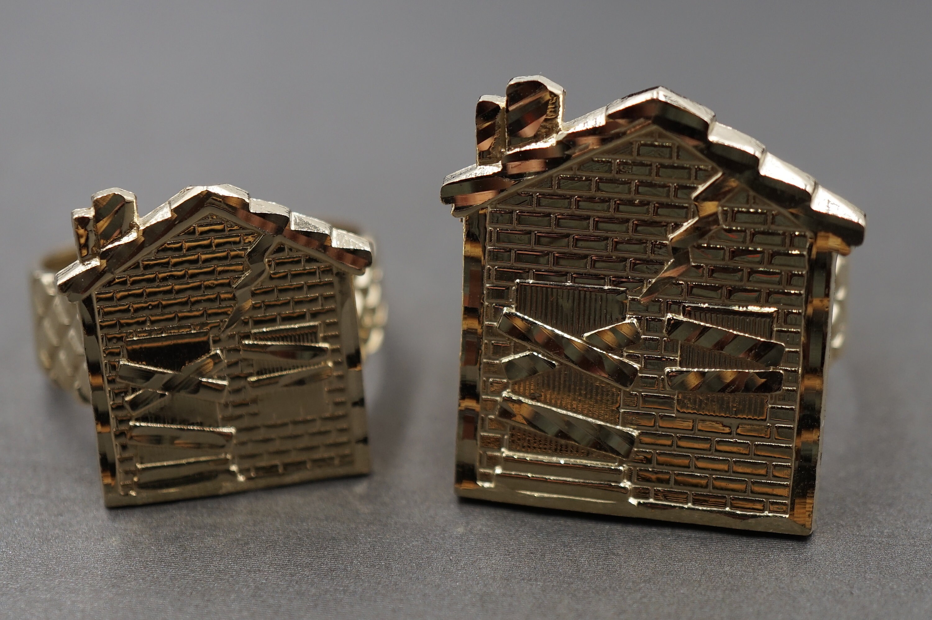 10K Solid Yellow Gold Diamond Cut Trap House Band Ring. 0.7" , 0.95"