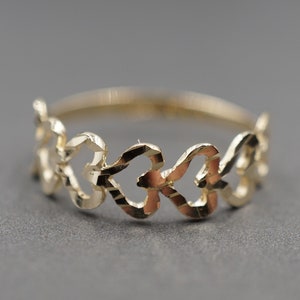 10K Solid Yellow Gold 5.85MM Diamond Cut Sideway Shine Heart Light Band Ring.