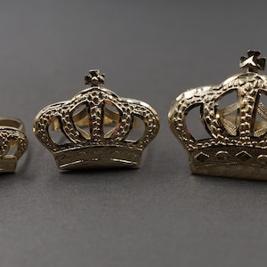 10K Solid Yellow Gold Diamond Cut King Queen Crown Band Ring. 3 Different Sizes