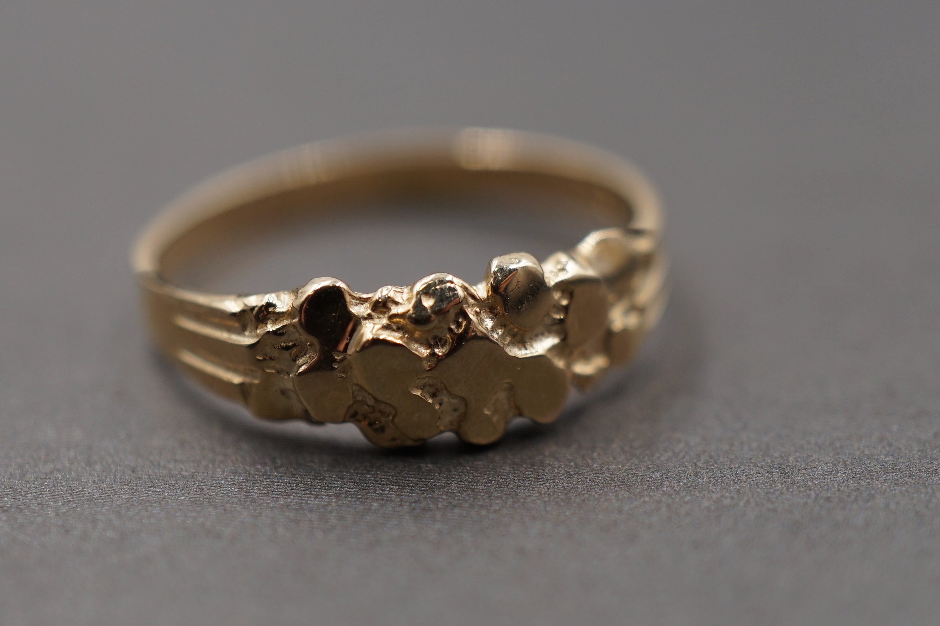 Bague Pépite En Or Jaune 10 Carats - Taille Ajustable 6-16, Style élégant, Marque LA BLINGZ, Neuf Avec Emballage