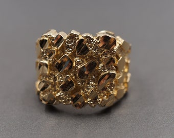 Anillo de oro amarillo macizo de 10 quilates con banda de pepitas - Corte de diamante de 18 mm