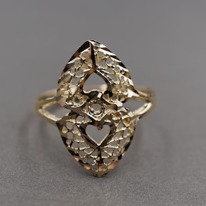 10K Solid Yellow Gold 0.75&quot; Diamond Cut Double Heart Band Ring.