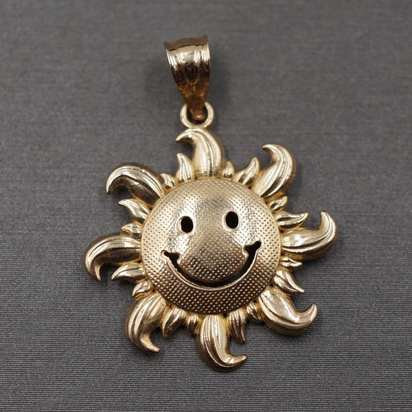 10K Solid Yellow Gold 1.1" Happy Smile Sun Charm Pendant.