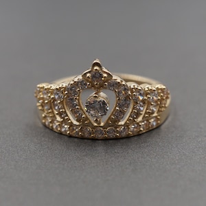 10K Solid Yellow Gold Princess Queen King Crown Heart CZ Band Ring.