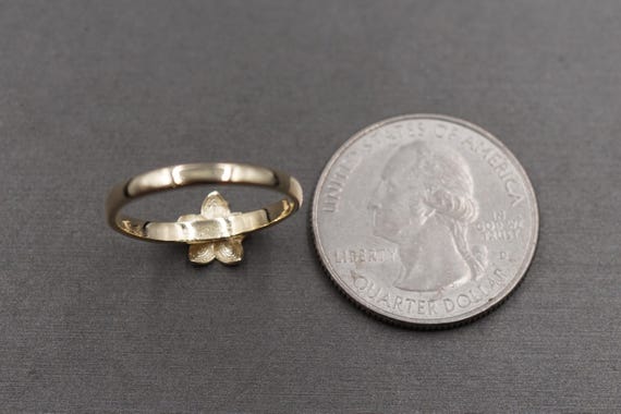 10K Solid Yellow Gold 8MM Dainty Hibiscus Flower Ring.