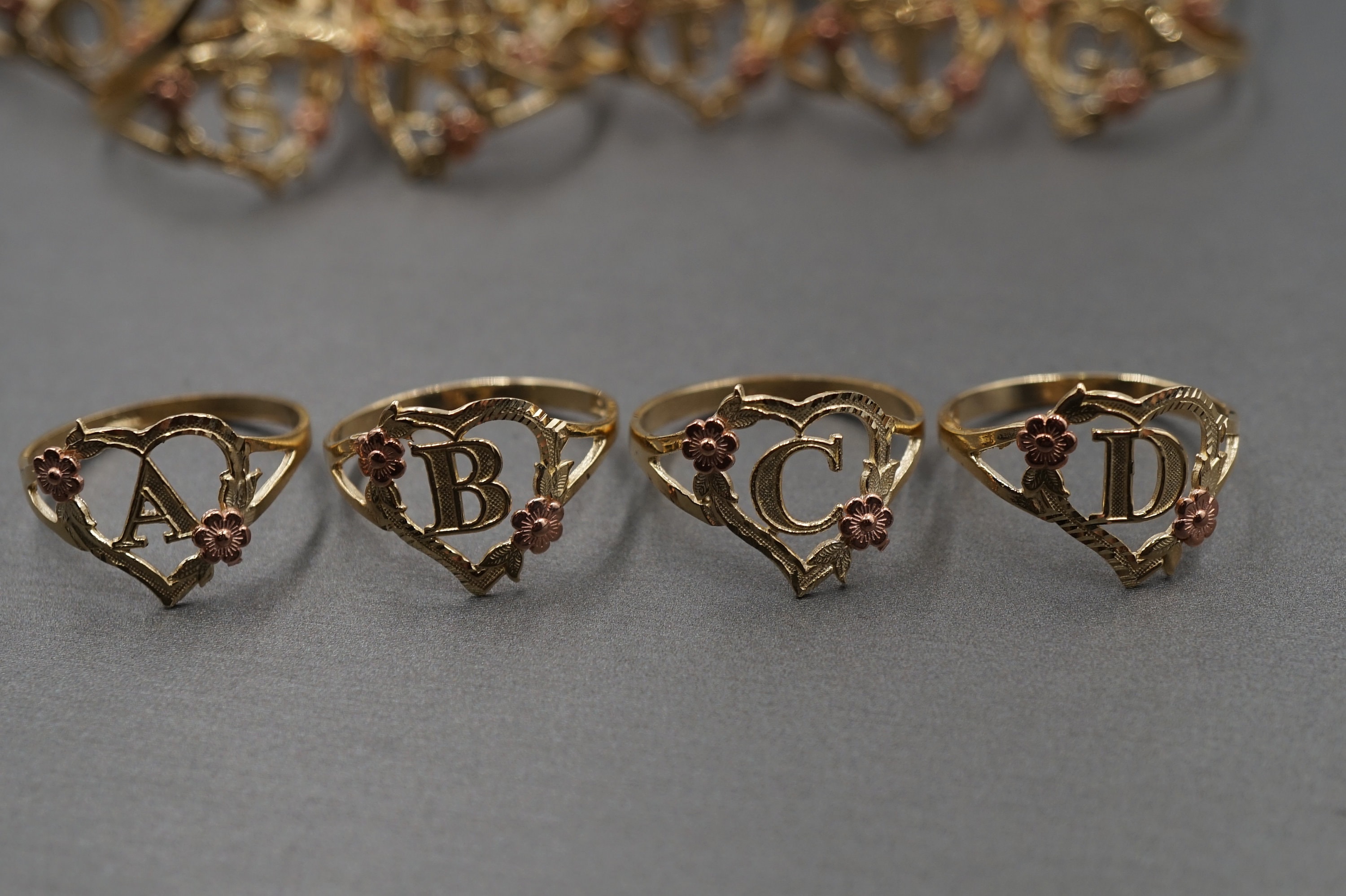 10K Solid Yellow Gold 0.5" Diamond Cut Heart Rose Flower Initial Letter Alphabet Band Ring.