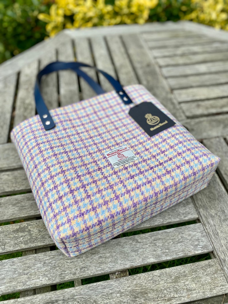 Peach, Purple and Blue Harris Tweed Tote Bag. afbeelding 4