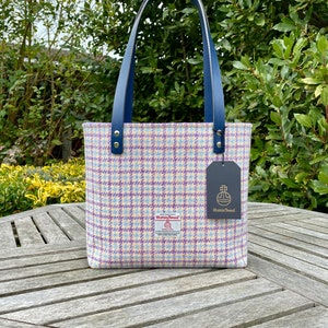 Peach, Purple and Blue Harris Tweed Tote Bag. afbeelding 3