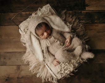 Knitting Pattern, Footed Sleeper & Bunny Hat Set, Newborn Bunny Outfit, Easter Photo Props, Bulky, Download PDF