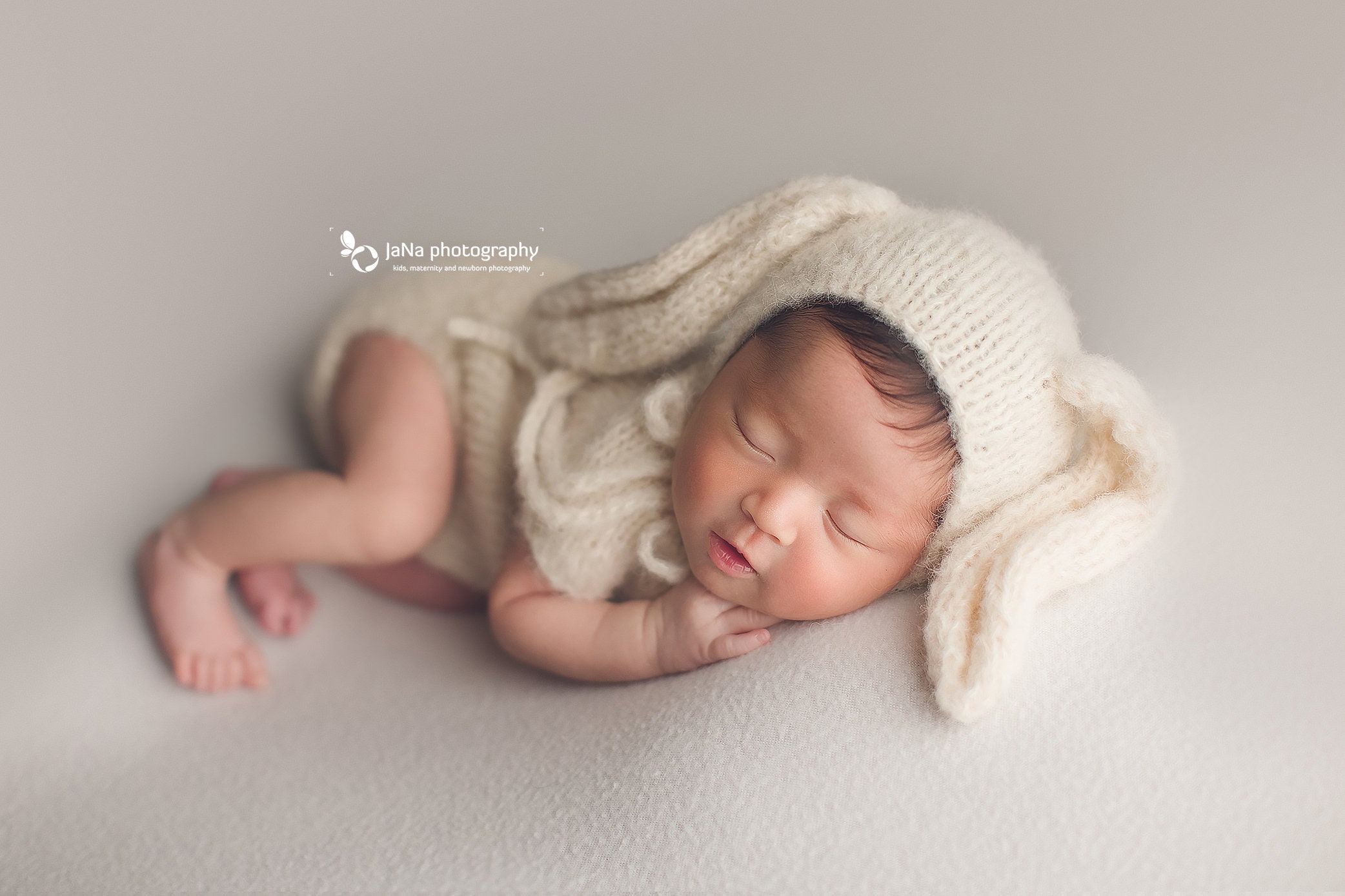 Knitting Pattern, Newborn Bunny Outfit, Newborn romper & Bunny Hat, Download PDF