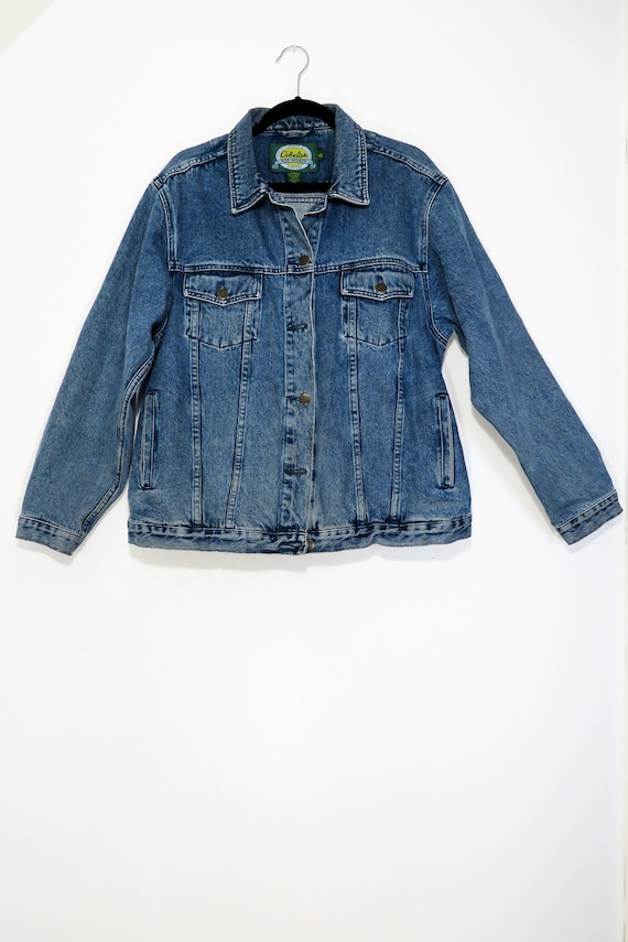 large denim jacket outfits