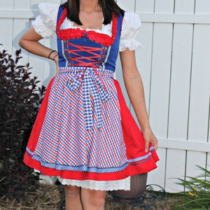 Woman&#39;s Dirndl Dress German Oktoberfest Woman Hand Made Size M Made in Colonia Tovar Venezuela New