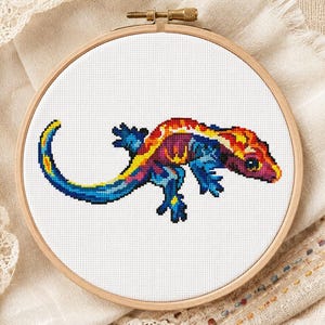 Rainbow Gecko Cross Stitch Pattern | Colorful Gradient Reptile Portrait | PDF Instant Download