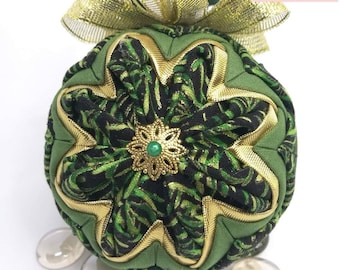 Flower Ball Ornament Tutorial, No Sew Quilted Christmas Decor (PDF Pattern)