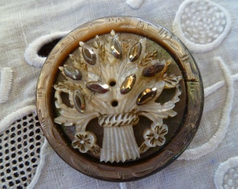 antique French button MOP 31 mm 19th century Old chiseled mother-of-pearl button