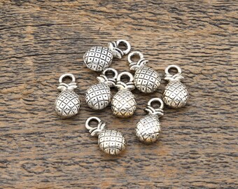 8 pcs pineapple charms, antique silver plated base metal, Irina Miech, 13mm